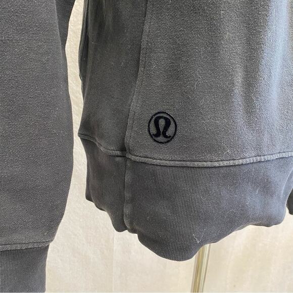 Lululemon Floral Flock Mock Neck Pullover in Black size 8 Velvet Detail - Picture 3 of 16